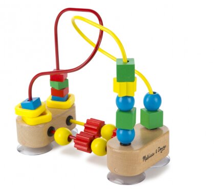 Дървен костер с цветни мъниста